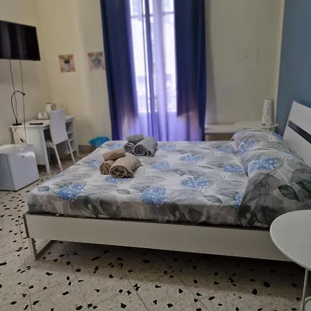 לינה וארוחת בוקר Arco Di Trionfo פלרמו