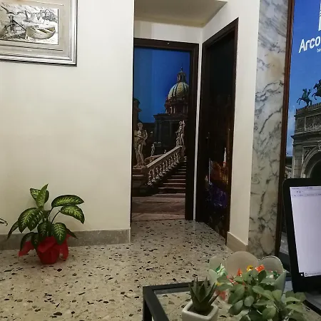 Arco Di Trionfo לינה וארוחת בוקר פלרמו